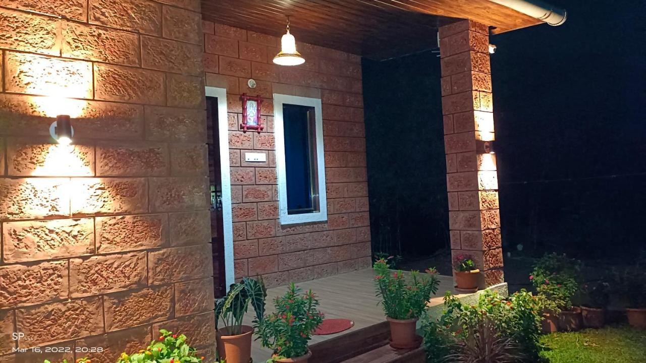 The Royal Ascot Holiday Home Alibag Exterior photo