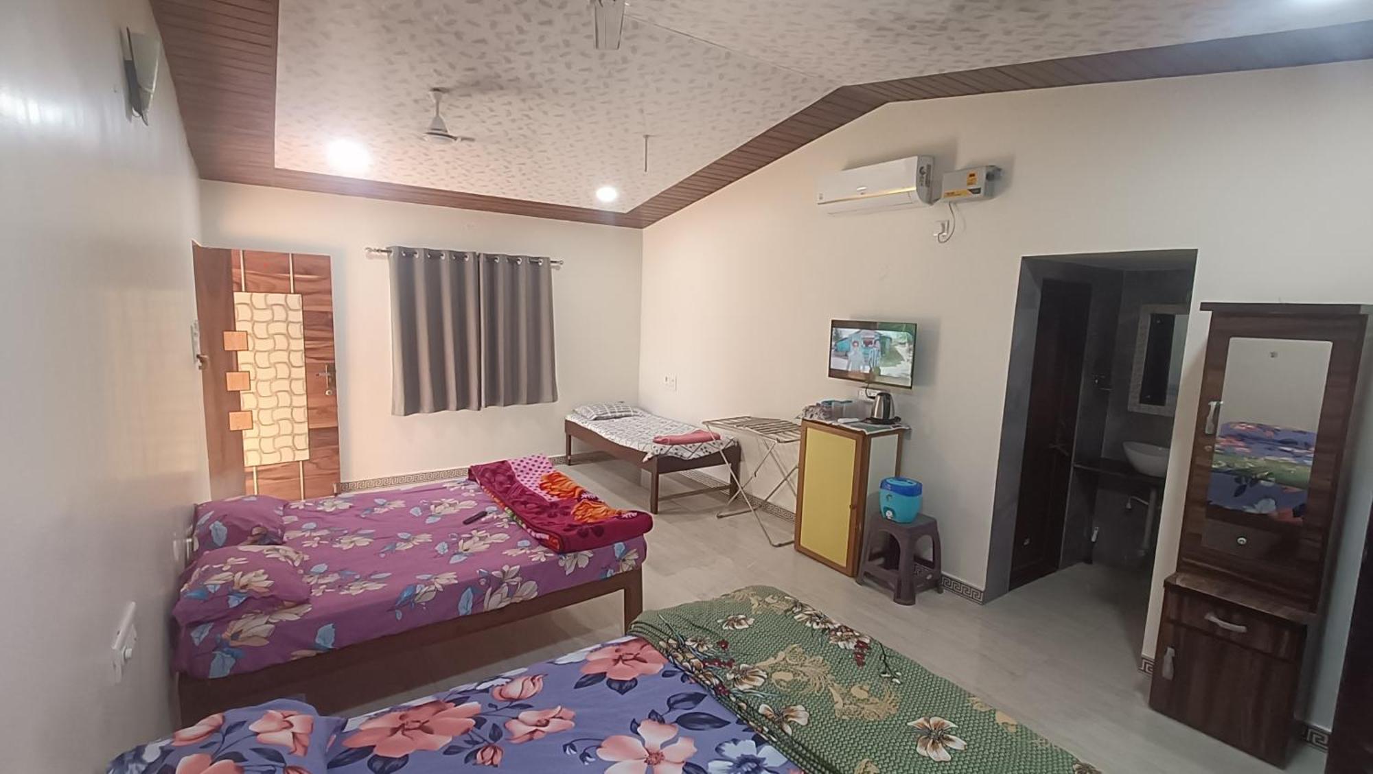 The Royal Ascot Holiday Home Alibag Exterior photo