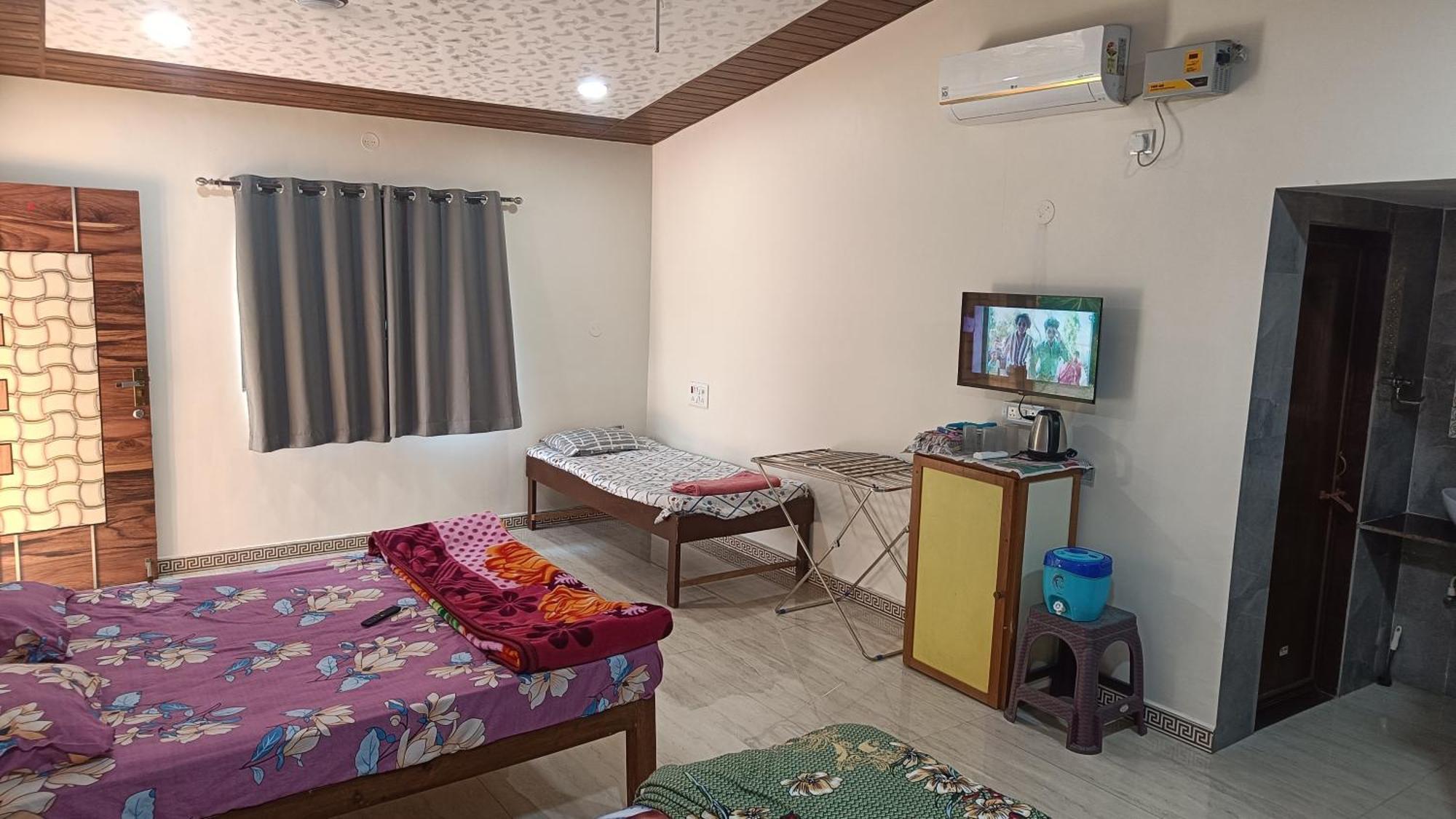 The Royal Ascot Holiday Home Alibag Room photo